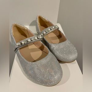 Silver Ballet Flats with Pearl and Rhinestone accents, Big Kid size 1